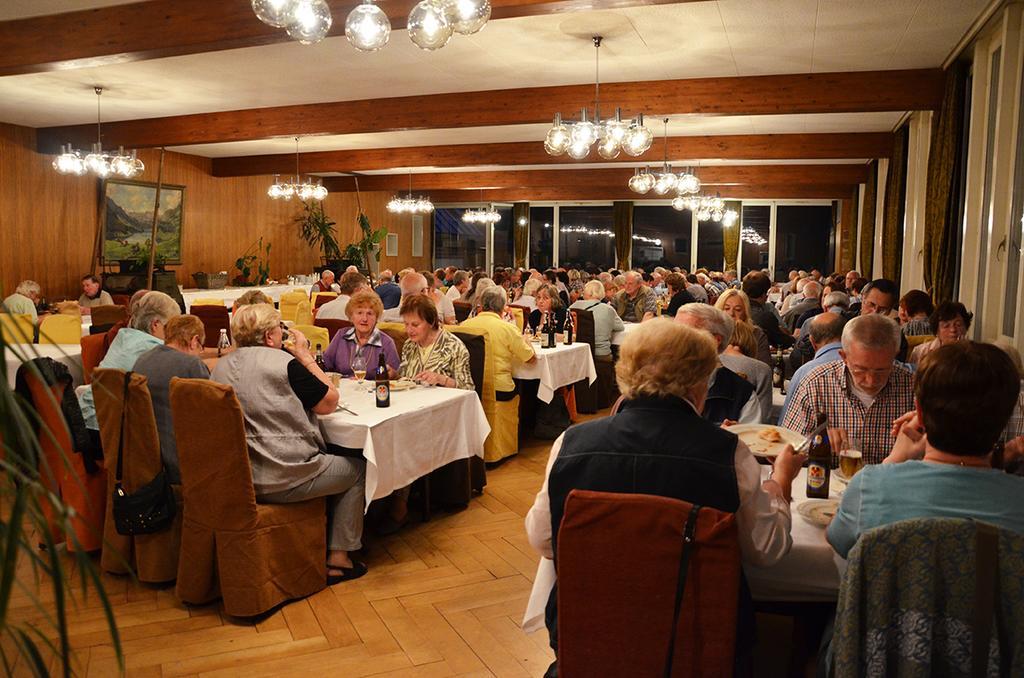 Hotel Loewen Lungern Zewnętrze zdjęcie